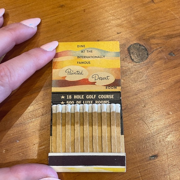 Vintage Wilbur Clark's Desert Inn - Las Vegas, Nevada Souvenir Matchbook - Picture 4 of 7